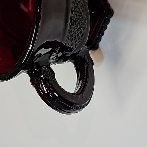 Avon Cape Cod Red Glass Sauce Gravy Boat - Picture 10 of 14